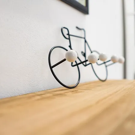 Cenisio Les House Colors Apartment