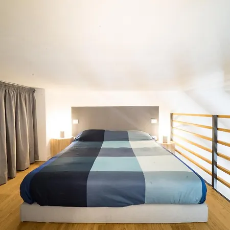 Cenisio Les House Colors Apartment
